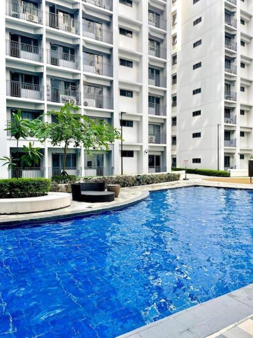 Fully Equipped 1Br Condo At Shore2 Near To Moa Manila Exterior photo