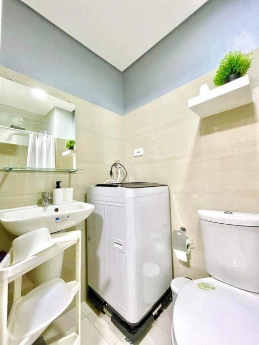 Fully Equipped 1Br Condo At Shore2 Near To Moa Manila Exterior photo
